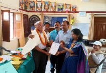 शिक्षक चमोला की अनुकरणीय पहल, समाज में उत्कृष्ट कार्य करने वालों को किया सम्मानित teacher-chamola