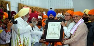 हेमकुंड साहिब के लिए ऋषिकेश से श्रद्धालुओं का पहला जत्था रवाना, 22 मई को खुल रहे कपाट Hemkund Sahib opening on 22nd May