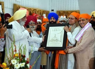 हेमकुंड साहिब के लिए ऋषिकेश से श्रद्धालुओं का पहला जत्था रवाना, 22 मई को खुल रहे कपाट Hemkund Sahib opening on 22nd May