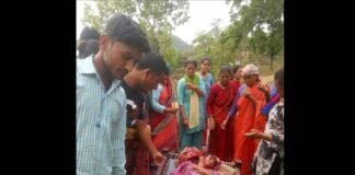 पौड़ी गढ़वाल : घास काटने जंगल गई महिला पर गुलदार ने किया हमला, गंभीर रूप से घायल Leopard attacked woman in Barai village of Rikhnikhal