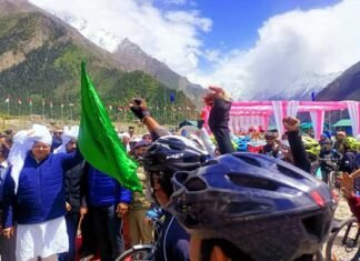 मुख्यमंत्री धामी ने गुंजी धारचूला में 10500 फिट की ऊंचाई पर साहसिक एमटीबी साइकिल रैली का किया शुभारंभ MTB cycle rally Gunji Dharchula