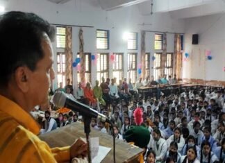 शिक्षा और संस्कृति के बिना जीवन अधूरा : प्रेमचंद अग्रवाल