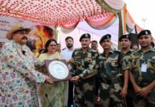 बीएसएफ के सहयोग के बिना साहसिक पर्यटन संभव नहीं: महाराज