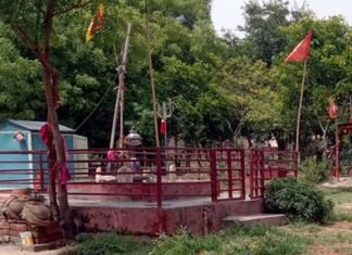 ग्रेटर नोएडा में धार्मिक स्थल पर रखी मूर्तियां तोड़ने की घटना, लोगों में आक्रोश