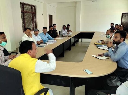 धारी देवी की मूर्ति को नए बने मंदिर में प्रतिष्ठित करने की तिथि एक सप्ताह में तय करें : शिक्षा मंत्री डॉ. धन सिंह रावत सिद्धपीठ मां धारी की मूर्ति को नए बने मंदिर में जल्द प्रतिष्ठित किया जायेगा :शिक्षा मंत्री डॉ. धन सिंह रावत