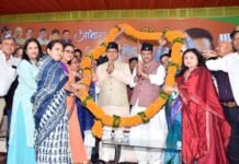 सीएम धामी ने क्षेत्र की पेयजल की समस्या के साथ ही नेपाल मूल के पूर्व सैनिकों की समस्याओं के समाधान का दिया आश्वासन सीएम धामी