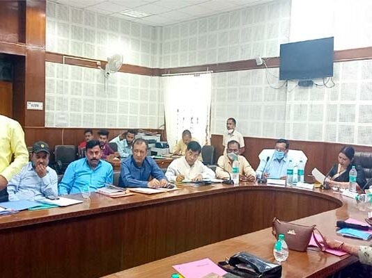 जिला पंचायत की बैठक में जनप्रतिनिधियों ने रखी अपने-अपने क्षेत्र की समस्याएं district panchayat meeting