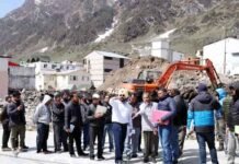 केदारनाथ में यात्रियों की सुविधाओं के दृष्टिगत सुविधाओं को विकसित करें : डाॅ. एस.एस. संधु मुख्य सचिव डाॅ. एस.एस. संधु केदारनाथ