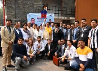 सीएम धामी एवं स्वास्थ्य मंत्री डॉ. धन सिंह रावत ने सिक्स सिग्मा हेल्थकेयर द्वारा चारधाम यात्रा मार्गों पर उपलब्ध कराई जा रही निःशुल्क स्वास्थ्य सुविधाओं का किया फ्लैग ऑफ