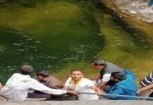 दुखद : नदी में नहाने के दौरान 4 किशोर डूबे, तीन के शव बरामद, चौथे की तलाश जारी 4 teenagers drowned while bathing