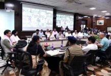 आदेश जारी : सीएम धामी ने अधिकारियों की छुट्टी 3 महीने तक निरस्त की, अलर्ट पर रहने के दिए निर्देश Monsoon knock in Uttarakhand