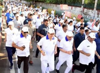 रन फॉर योग कार्यक्रम में दौड़े सीएम धामी