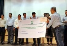 स्वच्छता रैंकिंग में नंबर वन बनी ग्रेटर नोएडा वेस्ट यह सोसाइटी, प्राधिकरण सीईओ ने दिया 2 लाख का पुरस्कार,देखें दूसरे और तीसरे पायदान पर कौन रही