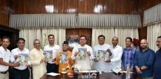 मुख्यमंत्री ने किया स्वच्छता के सिपाही पुस्तक का विमोचन Swachhta Ke Sipahi