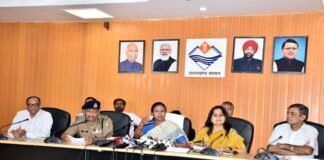 मुख्यमंत्री के निर्देशों के बाद अधिकारियों ने की ब्रीफिंग चारधाम यात्रा पर पेश किए आंकड़े Following the instructions of the Chief Minister, the officials briefed the Chardham Yatra