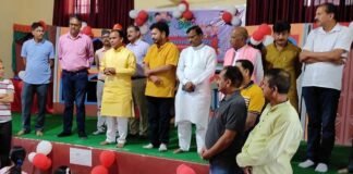 लर्निंग विद उलार समर कैंप में बच्चों ने सीखी आकर्षक कलाकृति निर्माण की बारीकियां, कैबिनेट मंत्री धन सिंह रावत ने की शिविर की सराहना