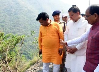 ड्राइवर ने बतायी बस हादसे की वजह! : सीएम शिवराज और धामी बस दुर्घटना स्थल डामटा पहुंचे, दून में शवों का पोस्टमार्टम जारी Uttarkashi bus accident