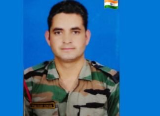 दुखद: जम्मू कश्मीर में शहीद हुआ उत्तराखंड का जवान oldier-praveen-singh-martyred in Jammu-Kashmir