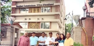 भू-कानून संघर्ष समिति ने उत्तराखंड में कठोर भू कानून लागू करने सहित विभिन्न मांगों को लेकर दिल्ली में स्थानीय आयुक्त को सौंपा ज्ञापन uttarakhand bhoo-kanoon sangharsh samiti