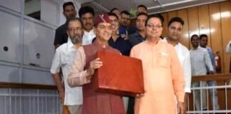 धामी सरकार ने पेश किया 65 हजार करोड़ का बजट, जानिए बजट की खास बातें Dhami government presented a budget of 65 thousand crores