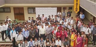 विद्यार्थियों को आगे बढ़ने के लिए किया गया प्रेरित I Business Institute