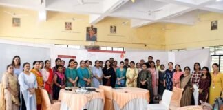 सीड्स (SEEDS) NGO द्वारा दिल्ली एमसीडी के स्कूल टीचर्स के साथ साइको सोशल केयर कार्यशाला का आयोजन Psycho Social Care Workshop with School Teachers of Delhi MCD by SEEDS NGO