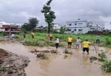 दुःखद: देहरादून में बरसाती नाले में बही दो बहनें, एक बच्ची का शव मिला, दूसरी की तलाश जारी Two girls drowned in a rainy drain in Dehradun