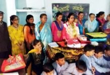 कन्या जू.हा.स्कूल पंचुर की विज्ञान शिक्षिका आशा नेगी को स्थानांतरण पर विद्यालय परिवार ने दी भावभीनी विदाई
