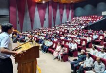 ग्रेटर नोएडा को ‘ग्रेट’ बनाने के लिए एकजुट होकर काम करें: सीईओ Let's work unitedly to make Greater Noida 'Great', CEO