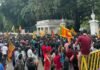 और बिगड़े हालात: आर्थिक के साथ अब राजनीतिक संकट भी, जनता सड़कों पर तलाश रही लंका का भविष्य deteriorating situation in sri lanka