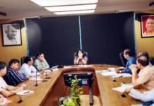 ग्रेटर नोएडा में एक लाख तिरंगा बांटने की कार्य योजना तैयार, स्कूल, कॉलेज, आरडब्ल्यूए व एओए भी जुड़ेंगे इस मुहिम से one lakh tricolor in Greater Noida