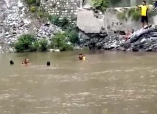 सतपुली नयार नदी में डूबे युवक का शव 24 घंटे बाद बरामद Dead body of youth drowned in Satpuli Nayar river recovered after 24 hours