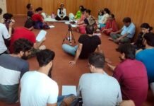 गढ़वाल विश्वविद्यालय श्रीनगर में पारंपरिक मांगल गीतों का प्रशिक्षण शुरू Mangal-geet