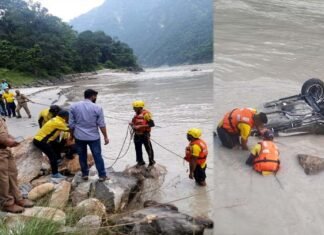 ब्यासी के पास गंगा में नदी में गिरी कार, SDRF का सर्च ऑपरेशन जारी Car fell into Ganga river near byasi