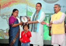 सीएम धामी ने “जय हिन्द उत्तराखण्ड के वीर” कार्यक्रम में शहीद सैनिकों के परिजनों को किया सम्मानित Jai Hind Uttarakhand Ke Veer Program