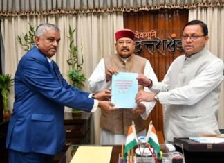 स्थानीय निकायों में आरक्षण हेतु पिछड़ा वर्ग आयोग के अध्यक्ष ने सीएम से की मुलाकात