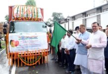उत्तराखंड का आम, शहद और राजमा अब अंतर्राष्ट्रीय बाजार में, सीएम धामी ने पहली खेप को हरी झंडी दिखाकर किया रवाना cm-pushkar-singh-dhami-flagged-off-mango-honey-and-rajma-consignment-to-international-market