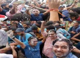 उत्तरकाशी का पौराणिक दूध गड्डू मेला संपन्न, ग्रामीणों ने जमकर खेली दही-मक्खन की होली