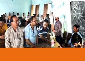 राजकीय इंटर कॉलेज पुरियाडांग में स्वर्ण जयंती समारोह के आयोजन की तैयारियों को लेकर समिति की अहम बैठक