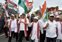 सीएम धामी ने गांधी पार्क देहरादून में हर घर तिरंगा कार्यक्रम के तहत आयोजित रैली में किया प्रतिभाग CM Dhami participated in Har Ghar tiranga rally in Gandhi Park Dehradun