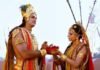 आंचल चीरे द्रौपदी बांध रही भगवान, प्रेमाचंल में बंध गए वचन दिए फिर आप, इस ऋण के भुगतान को जग ना सकेगा माप…..