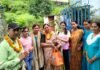 डांगी विद्यालय के व्यायाम शिक्षक उमेश चंद्र को स्थानांतरण पर विद्यालय परिवार ने दी भावभीनी विदाई