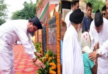 खटीमा गोलीकांड की 28वीं बरसी पर मुख्यमंत्री धामी ने शहीद आंदोलनकारियों को दी श्रद्धांजलि CM Dhami pays tribute to the agitators martyred in the Khatima shooting