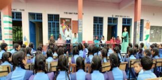 शहीद माधोसिंह राजकीय इंटर कॉलेज चमतोला में करियर काउंसलिंग का किया गया आयोजन Career counseling organized in Government Inter College Chamtola