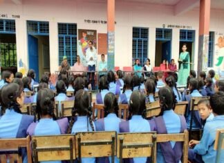 शहीद माधोसिंह राजकीय इंटर कॉलेज चमतोला में करियर काउंसलिंग का किया गया आयोजन Career counseling organized in Government Inter College Chamtola