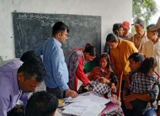 दर्दनाक हादसा : यहाँ स्कूल के शौचालय की छत गिरने से एक छात्र की मौत, 5 घायल One student died in Champawat