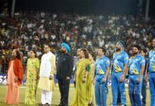 रोड़ सेफ्टी वर्ल्ड सीरीज में इंडिया लीजेंड्स का मैच देखने स्टेडियम पहुंचे राज्यपाल गुरमीत सिंह और सीएम धामी CM Dhami reached the stadium to watch the match in Road Safety World Series