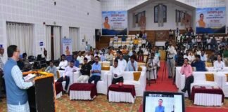 मुख्यमंत्री ने बोधिसत्व विचार श्रृंखला उत्तराखण्ड की डिजिटल उड़ान कार्यक्रम को किया सम्बोधित