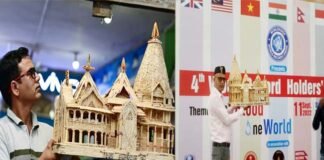माचिस की तीलियों से अयोध्या के राममंदिर की कलाकृति बनाने वाले उत्तराखंड के शिक्षक को मिला इंडिया बुक ऑफ रिकॉर्ड सम्मान Pankaj Sundriyal gets India Book of Records honor