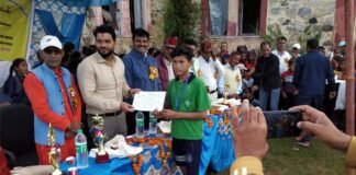 प्रतापनगर में आयोजित ब्लॉक स्तरीय शरदीय खेलकूद प्रतियोगिता संपन्न, क्षेत्र में एक सुविधा सम्पन्न स्टेडियम व स्पोर्ट्स कॉलेज की मांग pratap-nagar-sports-meet